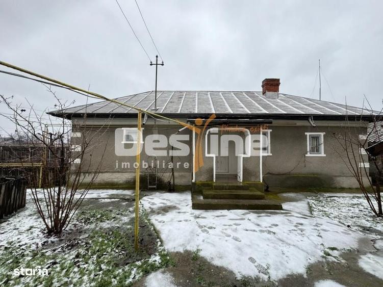 Casă cu 4 camere decomandat cu Teren 1438 Mp în Drăgănești