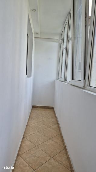 Apartament cu 3 camere decomandat în Tineretului