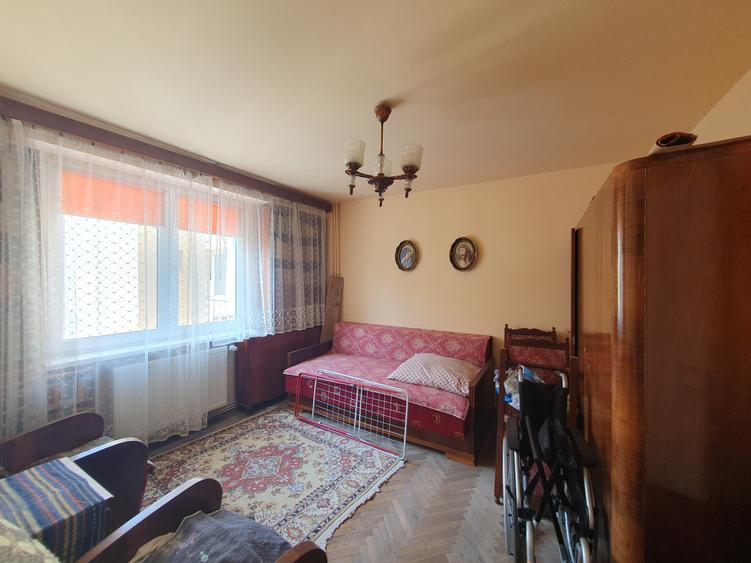 Apartament cu 3 camere în Griviței