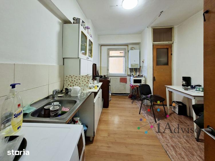 Apartament cu 3 camere decomandat în Valea Cetății