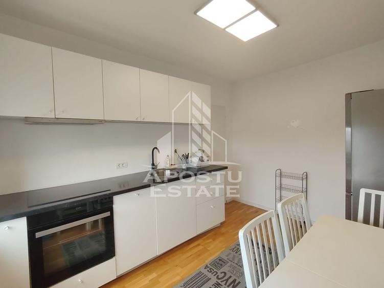 Apartament cu 3 camere decomandat, mobilat în Complex Studențesc