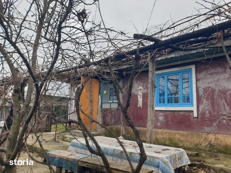 Casă cu 3 camere cu Teren 907 Mp în Popricani