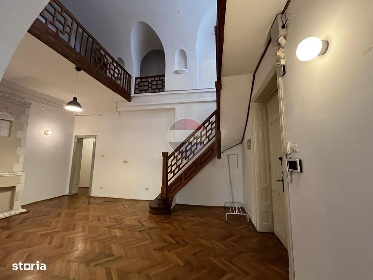 Apartament cu 4 camere în Dacia