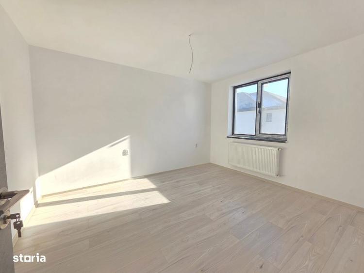Casă cu 4 camere cu Teren 225 Mp în Central