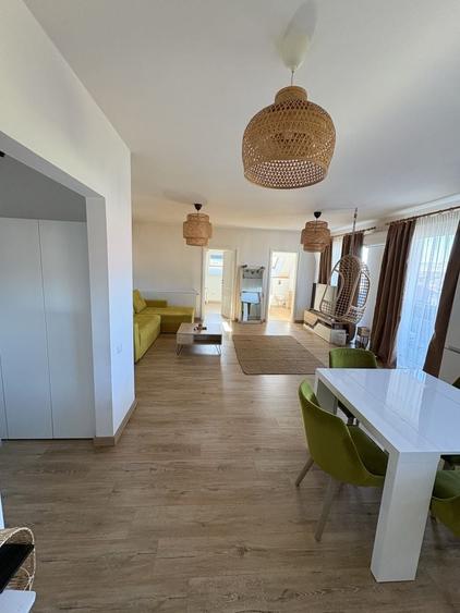 Apartament cu 2 camere decomandat în Florești