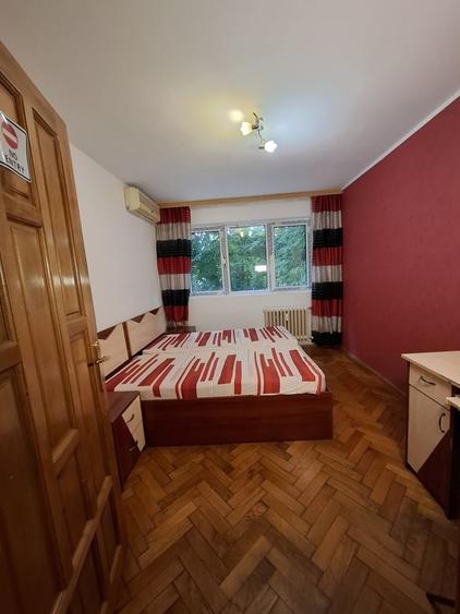 Apartament cu 3 camere decomandat în Alexandru Obregia