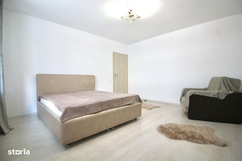 Apartament cu 2 camere decomandat în Roșu