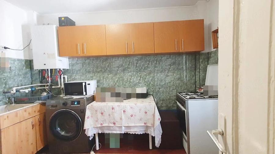 Casă cu 3 camere cu Teren 2101 Mp în Central