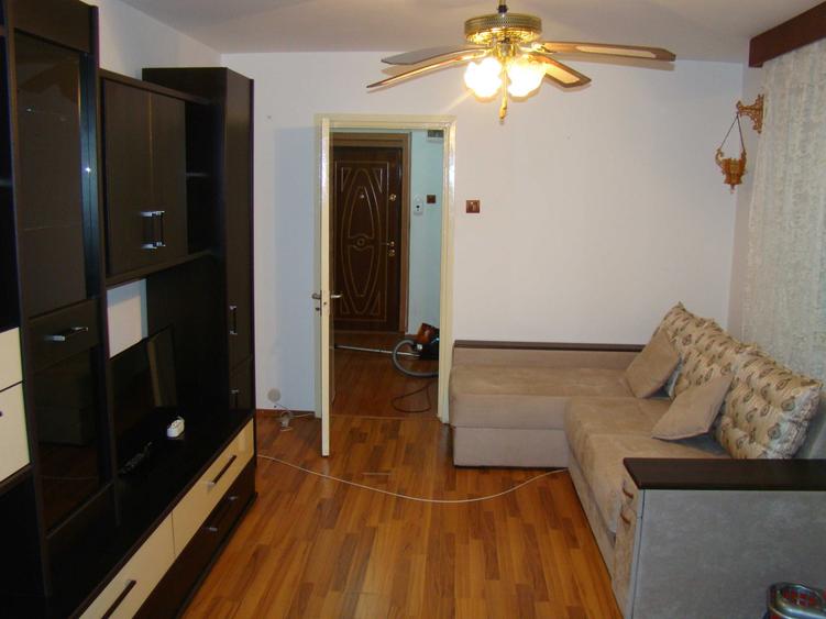 Apartament cu 2 camere semidecomandat în Nord