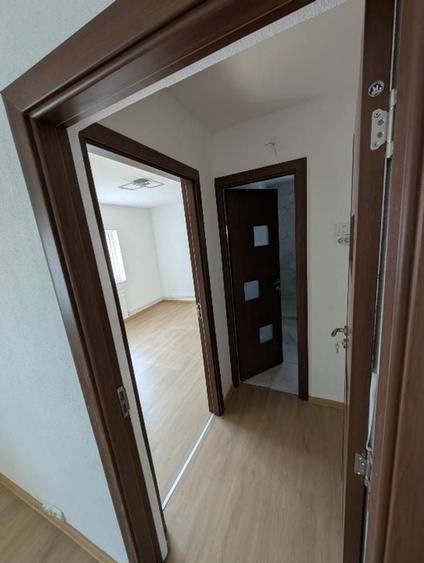 Apartament cu 2 camere semidecomandat în Soarelui
