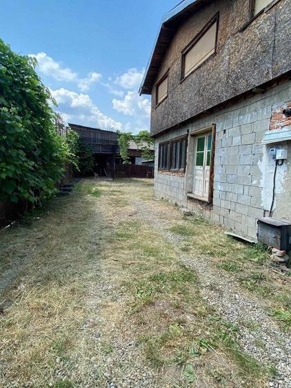 Casă cu 3 camere în Popeni