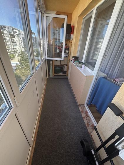 Apartament cu 2 camere decomandat în Titan