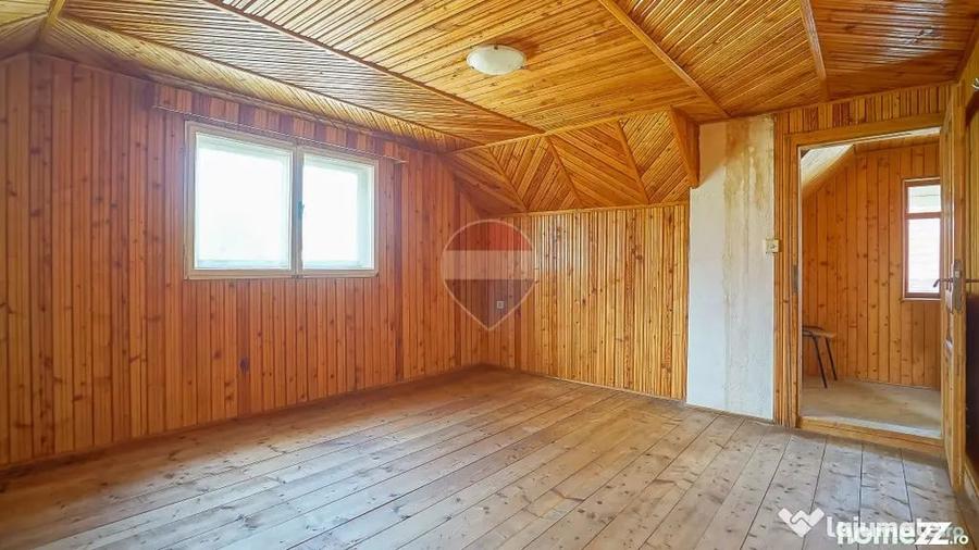 Casă cu 6 camere cu Teren 1915 Mp în Bran