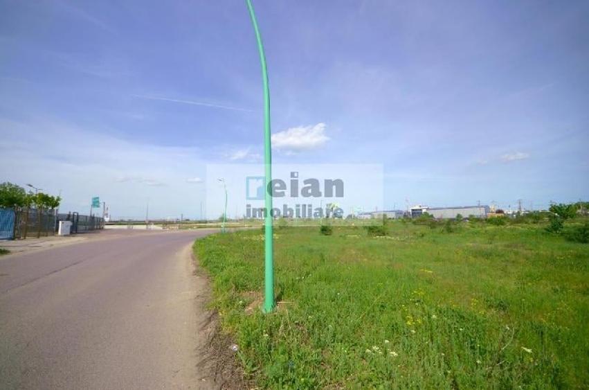Teren Construcții intravilan de 17400 mp, în Manolache