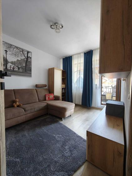 Apartament cu 2 camere decomandat în Exterior Vest