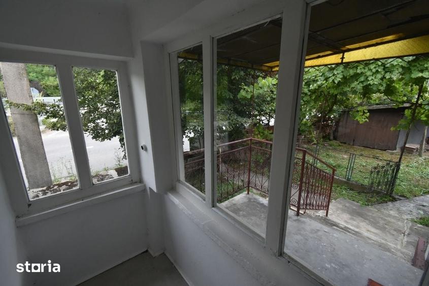 Casă cu 4 camere cu Teren 736 Mp în Luna