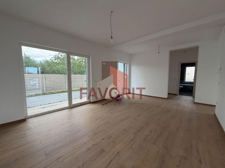 Duplex cu 3 camere cu Canalizare în Ianova