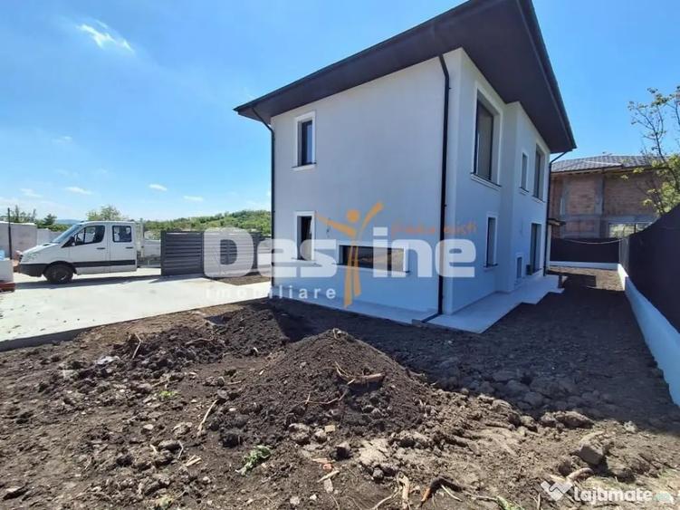 Casă cu 4 camere cu Teren 394 Mp în Miroslava