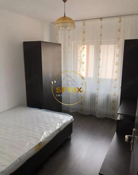 Apartament cu 4 camere decomandat, mobilat în Tineretului