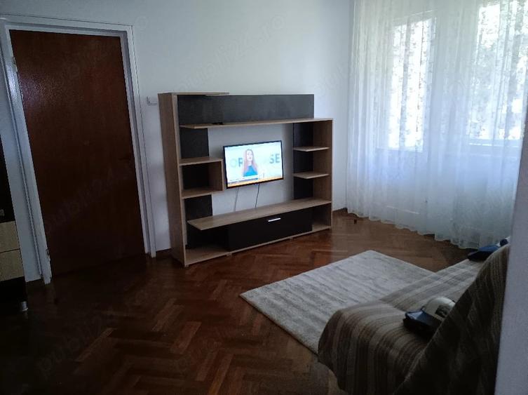 Apartament cu 2 camere semidecomandat în Lumina