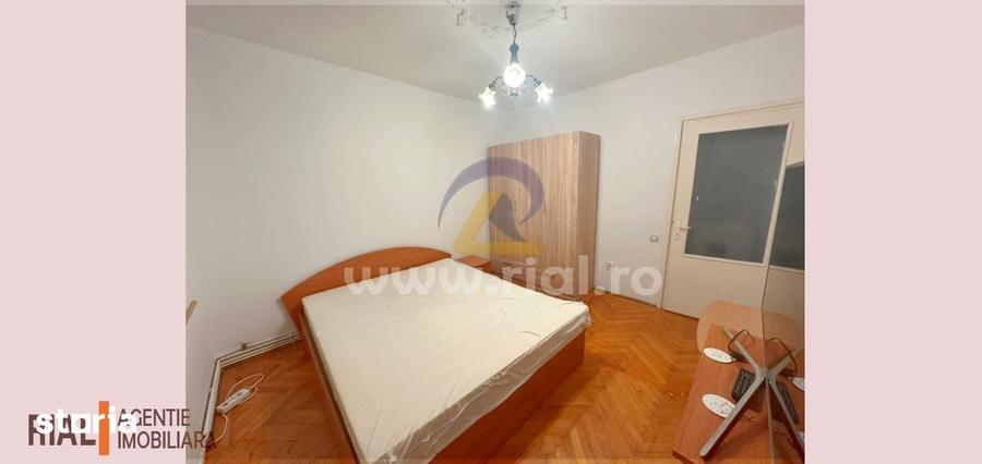 Apartament cu 3 camere decomandat în Central