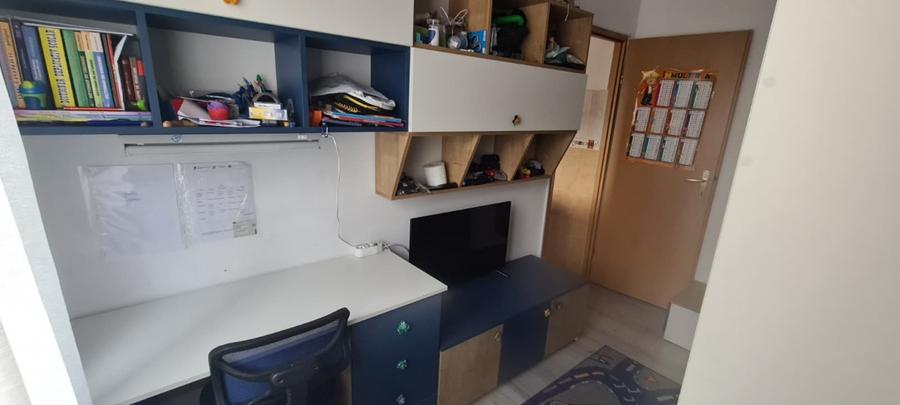 Apartament cu 3 camere decomandat, mobilat în Tractorul