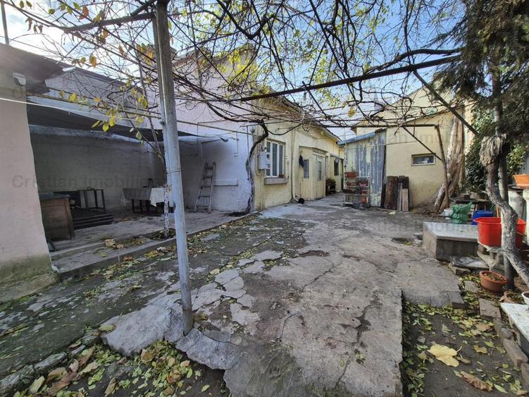Casă cu 3 camere cu Canalizare în Apollo