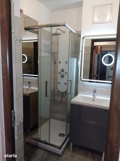Apartament cu 2 camere decomandat în Coman