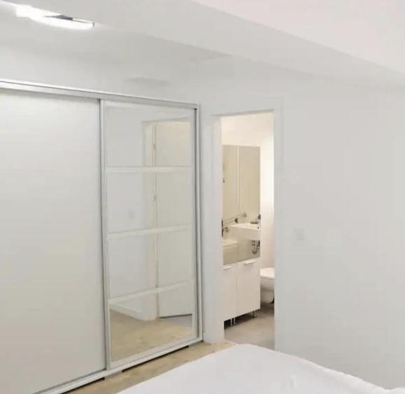 Apartament cu 2 camere semidecomandat în Pipera