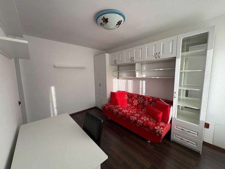 Casă cu 4 camere decomandat cu Teren 150 Mp în Florești