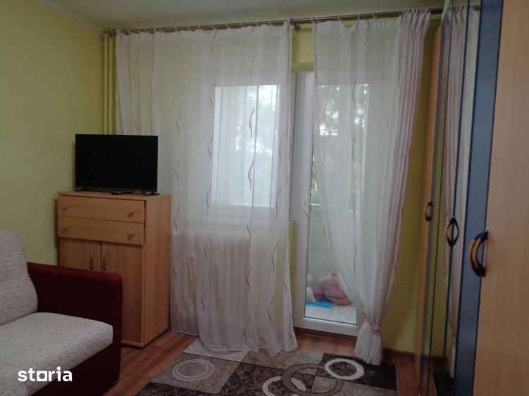 Apartament cu 2 camere decomandat în Podgoria