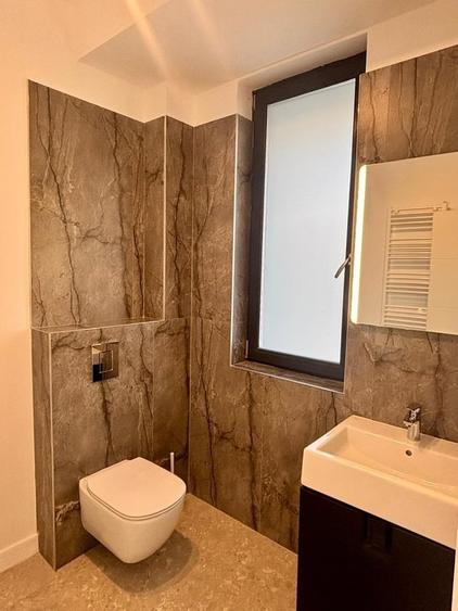 Casă cu 4 camere cu Teren 300 Mp în Tunari