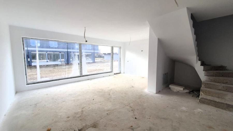 Casă cu 4 camere cu Teren 260 Mp în Rășinari
