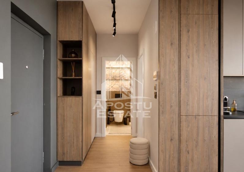 Apartament cu 2 camere semidecomandat, mobilat în Aradului