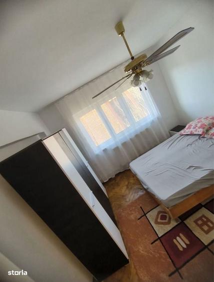 Apartament cu 2 camere decomandat în Petros