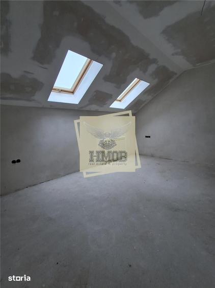 Casă cu 5 camere cu Teren 482 Mp în Șura Mică