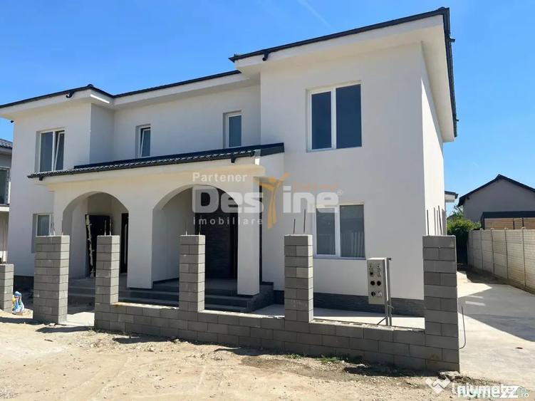 Casă cu 4 camere cu Teren 250 Mp în Central