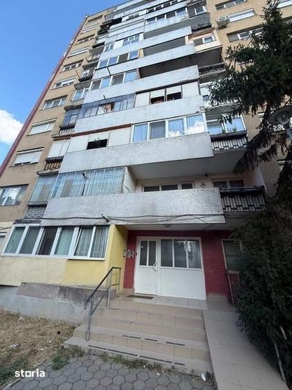 Apartament cu 2 camere nedecomandat în Micro 14