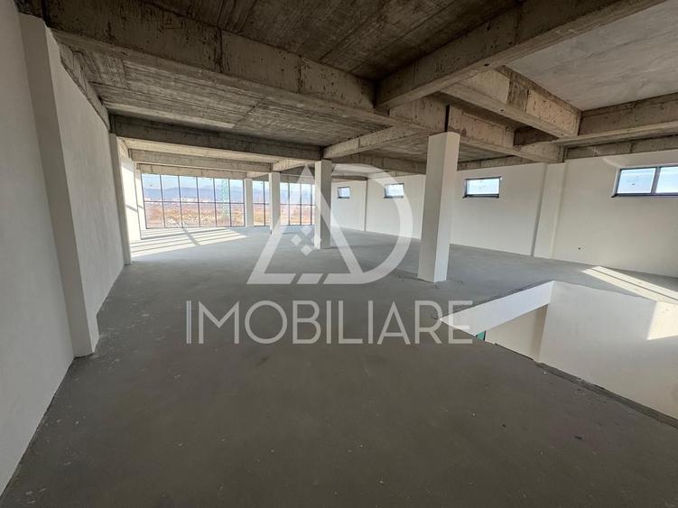 Spațiu comercial, de 460 mp, în Centura