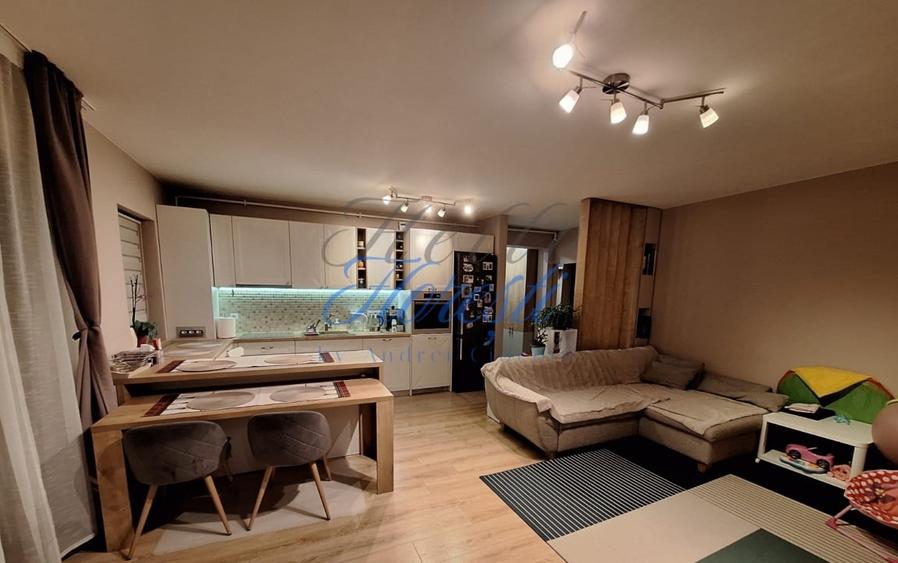 Apartament cu 3 camere semidecomandat în Florești