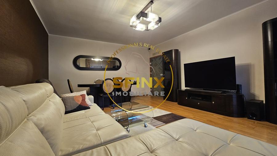 Apartament cu 3 camere decomandat, mobilat în Polonă