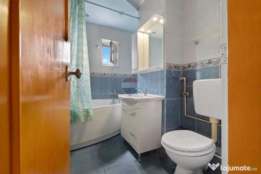 Apartament cu 2 camere semidecomandat în Central