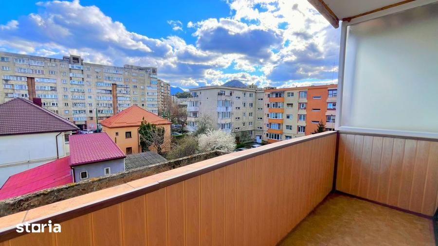 Apartament cu 2 camere decomandat, mobilat în Est
