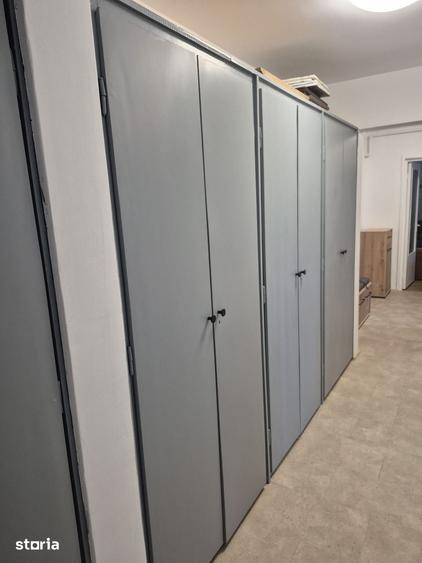 Apartament cu 3 camere decomandat în Astra