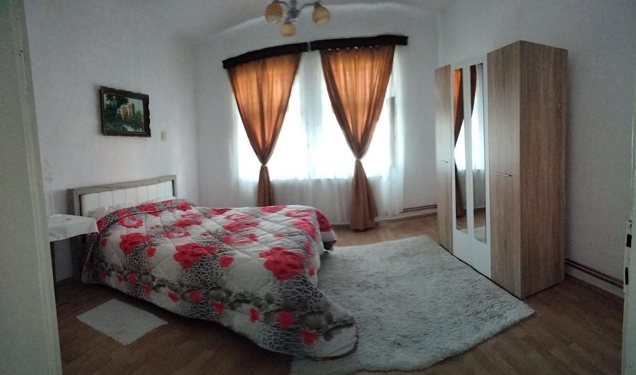 Casă cu 3 camere în Exterior Vest