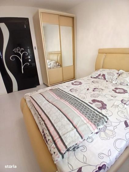 Apartament cu 3 camere decomandat în Rahova