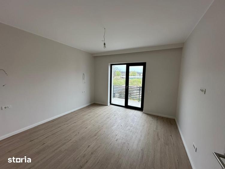 Casă cu 4 camere cu Teren 270 Mp în Mogoșoaia