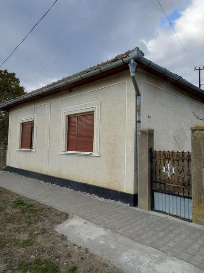 Casă cu 3 camere cu Teren 2400 Mp în Andrid