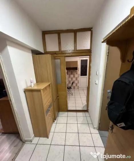 Garsonieră decomandată în Muncii