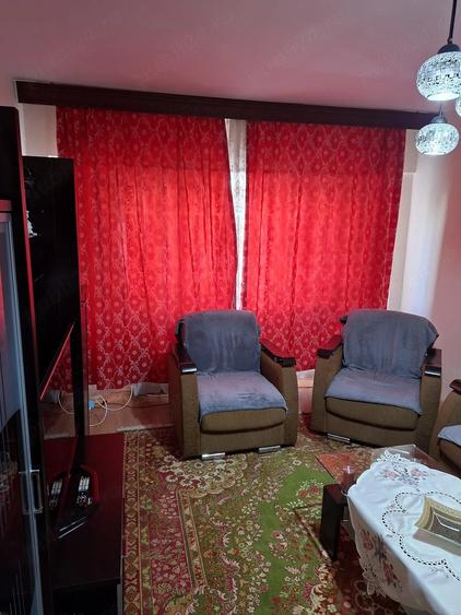 Apartament cu 3 camere decomandat în Ultracentral